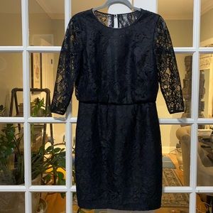 ADRIANNA PAPELL, size US 8, scoop neck, lace LBD, long sleeve, short length